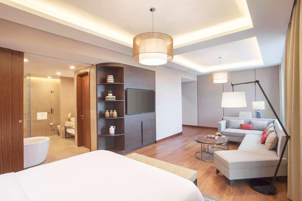 Hotel Hyatt Regency Thrissur Habitación foto
